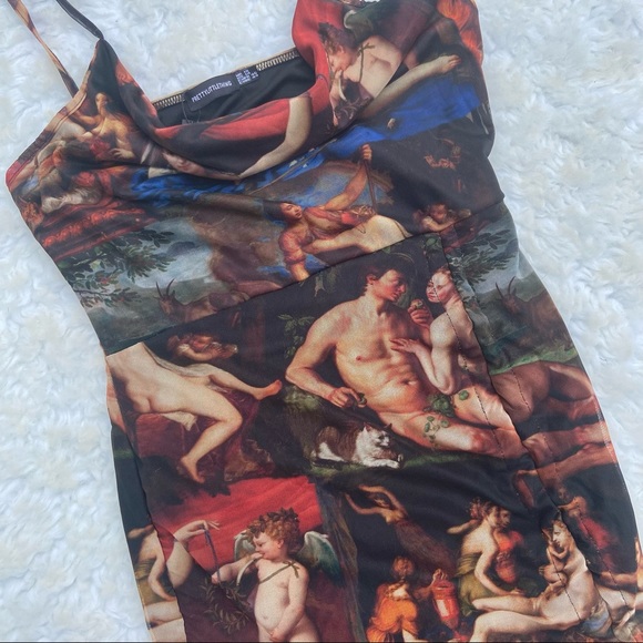 PrettyLittleThing Plus Multi Renaissance Print Ruched Bodycon Dress - Picture 5 of 8